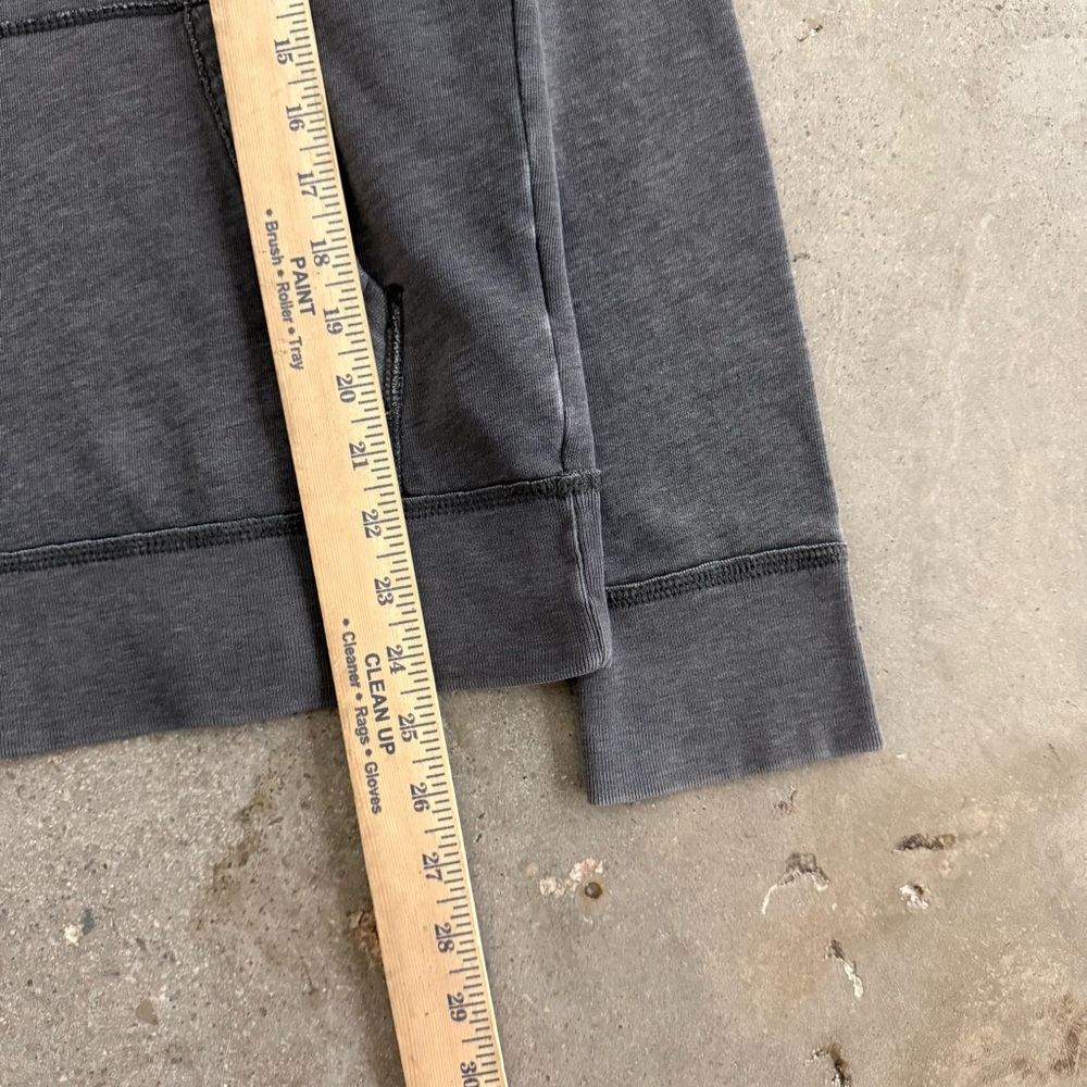 Hollister Hoodie Faded Grey Front Pocket Size M - Picture 2 of 5